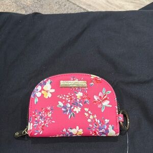 Pink key and change case with Floral Design and Zipper Closure NWOT